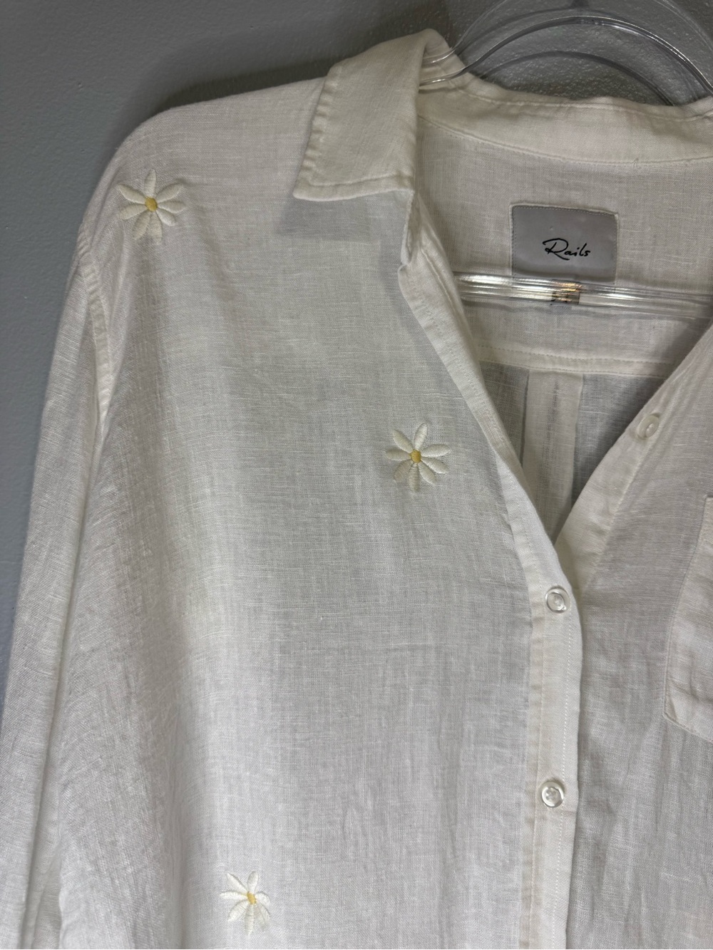 Rails Charli Linen Blend Button Down Shirt Daisy Embroidery Size Small - Picture 7 of 13